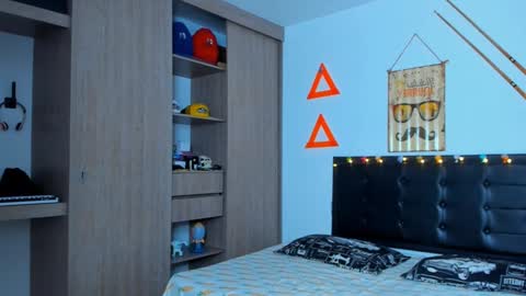 Elias Valencia online show from January 30, 2025, 1:42 pm