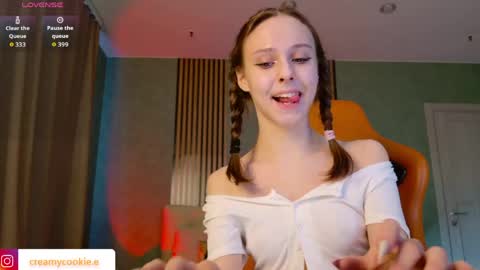 im Linda please give me thumbs up online show from May 31, 2026, 3:04 am