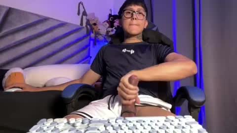 Snapshot of fj_araujo chatting on August 6, 2026, 11:28 pm fj_araujo online show from August 6, 2026, 11:28 pm