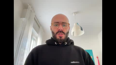 Snapshot of fla85 chatting on January 10, 2025, 10:17 am Fla is short for Flavio online show from January 10, 2025, 10:17 am