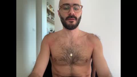 Snapshot of fla85 chatting on February 26, 2025, 11:09 am Fla is short for Flavio online show from February 26, 2025, 11:09 am