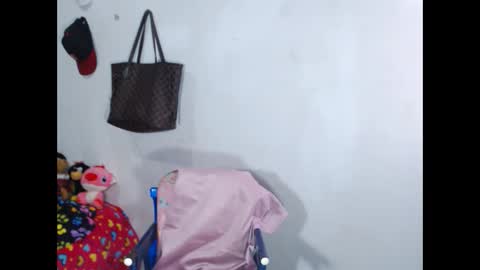 flats23cm online show from February 26, 2025, 10:20 pm