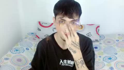 Snapshot of flaco23_latino chatting on June 15, 2026, 4:25 am flaco23_latino online show from June 15, 2026, 4:25 am