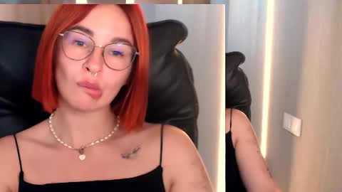Snapshot of flamevixen chatting on July 31, 2026, 5:18 am flamevixen online show from July 31, 2026, 5:18 am