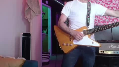 Snapshot of flanneldong chatting on October 3, 2025, 5:37 am Flannel Dong online show from October 3, 2025, 5:37 am