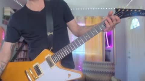 Snapshot of flanneldong chatting on October 7, 2025, 9:23 pm Flannel Dong online show from October 7, 2025, 9:23 pm