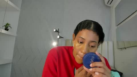 Flavia online show from April 16, 2026, 12:28 pm