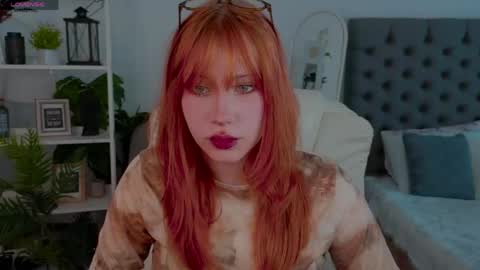 fleur_fox online show from May 31, 2026, 9:38 am