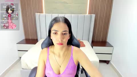   FLEUR   online show from February 17, 2026, 7:20 pm