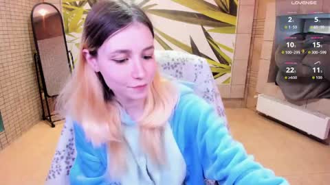 FlexiMona online show from April 12, 2026, 9:58 am