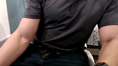 flguyallday online show from March 7, 2025, 11:05 pm