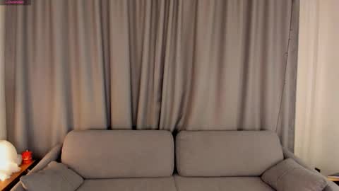 Snapshot of flirtbubble chatting on February 15, 2026, 9:11 pm Doloras online show from February 15, 2026, 9:11 pm