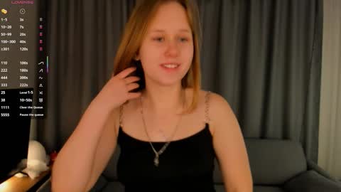 Snapshot of flirtbubble chatting on February 16, 2026, 7:32 pm Doloras online show from February 16, 2026, 7:32 pm