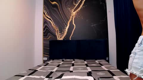 flirtdeea online show from March 11, 2025, 12:33 am