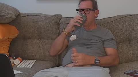 Snapshot of flirtofcharleston chatting on October 3, 2025, 3:42 pm Flickrbrite online show from October 3, 2025, 3:42 pm