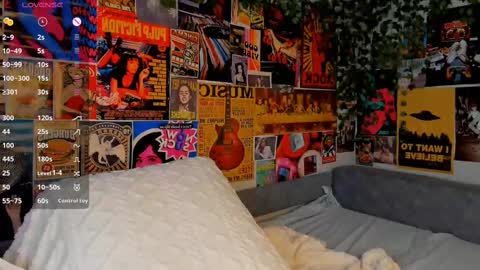 Emely  online show from March 1, 2025, 11:37 pm