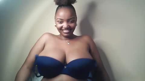 flirtymimie online show from May 18, 2026, 8:20 am