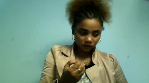 Snapshot of flooreenceee chatting on July 15, 2026, 6:18 am flooreenceee online show from July 15, 2026, 6:18 am