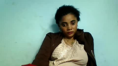 Snapshot of flooreenceee chatting on July 18, 2026, 7:39 pm flooreenceee online show from July 18, 2026, 7:39 pm
