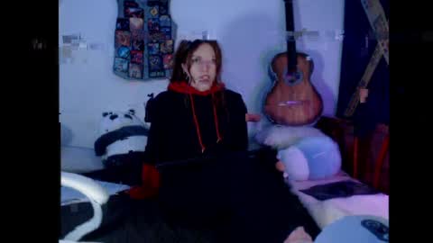 flor3citarockera online show from April 12, 2026, 3:39 pm