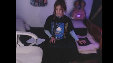 flor3citarockera online show from April 13, 2026, 3:39 pm