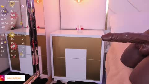 Luna online show from January 14, 2025, 5:45 pm