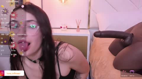 Luna online show from January 30, 2025, 6:54 pm