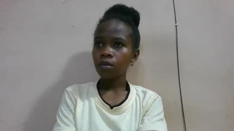 flora48230522373 online show from June 5, 2026, 3:24 am