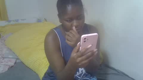 Snapshot of floral_q chatting on August 8, 2026, 11:34 am Floral online show from August 8, 2026, 11:34 am
