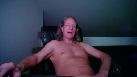Snapshot of floridacat017 chatting on October 19, 2025, 4:13 am Double-D online show from October 19, 2025, 4:13 am