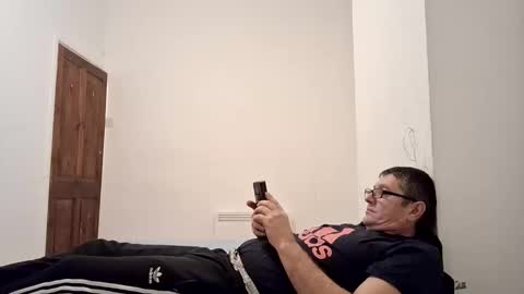 Snapshot of florincar chatting on January 6, 2026, 10:12 pm florincar online show from January 6, 2026, 10:12 pm