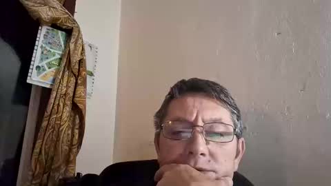 Snapshot of florincar chatting on May 15, 2026, 10:06 pm florincar online show from May 15, 2026, 10:06 pm