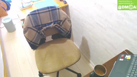 flowerbox online show from February 1, 2025, 3:08 am