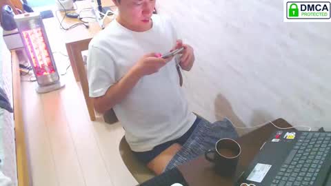 flowerbox online show from February 7, 2026, 5:33 am