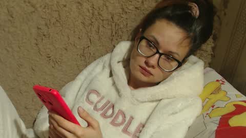 say meow and send tip  online show from January 26, 2025, 2:41 pm