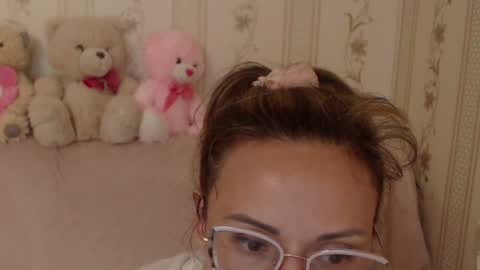 say meow and send tip  online show from June 27, 2026, 12:44 pm