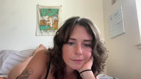 Flowergirl online show from May 31, 2026, 1:25 am