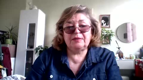 Snapshot of flowerlover8 chatting on March 8, 2025, 11:48 am Flowerlower online show from March 8, 2025, 11:48 am