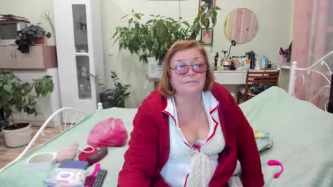 Snapshot of flowerlover8 chatting on September 26, 2025, 6:56 pm Flowerlower online show from September 26, 2025, 6:56 pm