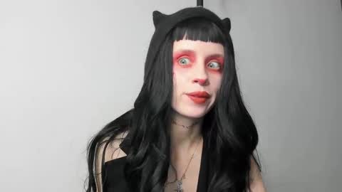 Flower online show from March 12, 2025, 6:44 pm