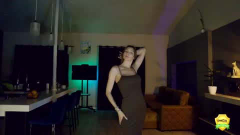 Snapshot of flowerr_powerr chatting on June 11, 2026, 9:35 pm Katrin online show from June 11, 2026, 9:35 pm