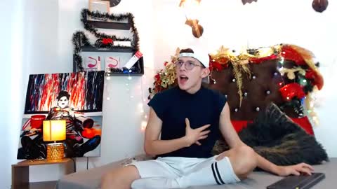 flowers109 online show from December 2, 2024, 9:06 pm