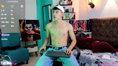 flowers109 online show from November 25, 2025, 1:49 am