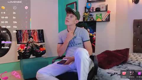 flowers109 online show from February 5, 2026, 11:42 pm