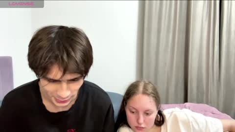 flowerscouple online show from May 26, 2026, 10:28 pm