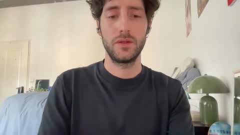 flowexes online show from November 19, 2025, 8:25 am