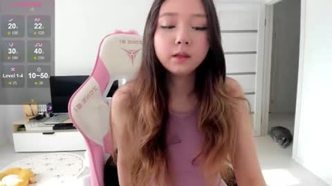 Snapshot of fluffy_rose chatting on June 9, 2026, 1:06 am Rose online show from June 9, 2026, 1:06 am