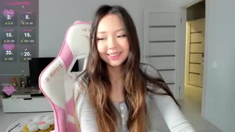 Snapshot of fluffy_rose chatting on July 26, 2026, 1:25 am Rose online show from July 26, 2026, 1:25 am