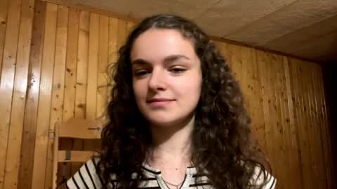 Snapshot of fluffybleb chatting on June 6, 2026, 8:46 pm Anna online show from June 6, 2026, 8:46 pm