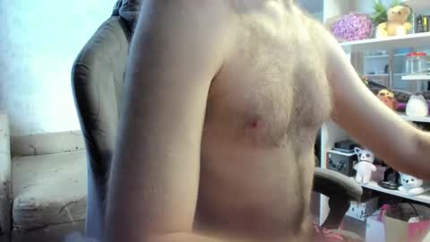 fluffycat  online show from November 16, 2025, 9:37 am